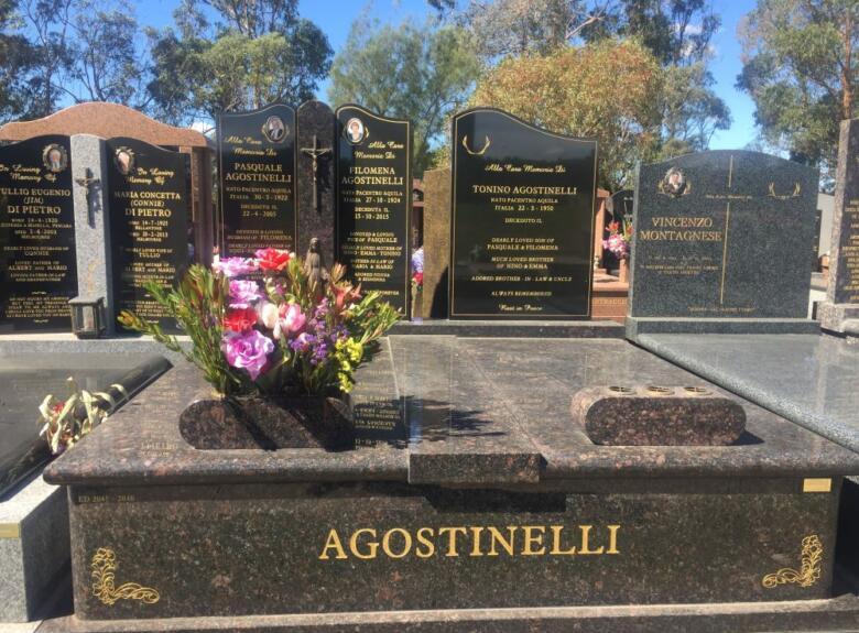 Double monument, Lilydale Memorial Park