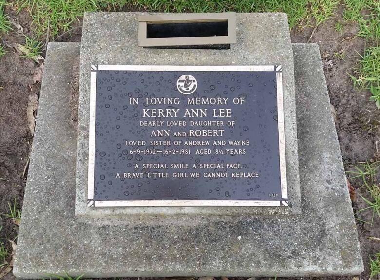 Geelong West bronze plaque