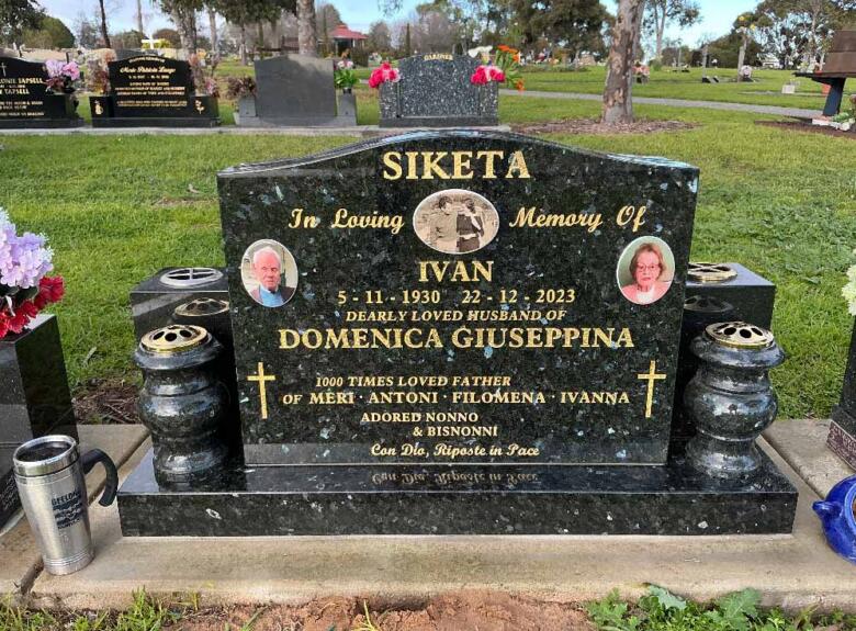 Siketa - grave marker and base